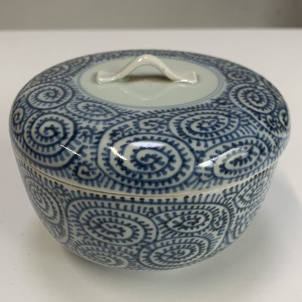 ⭐江戸時代後期 古伊万里 蛸唐草紋様壺 茶道具 水指用蓋付き 置物飾り 骨董品 ⭐江戸時代後期 古伊万里 蛸唐草紋様壺 茶道具 水指用蓋付き