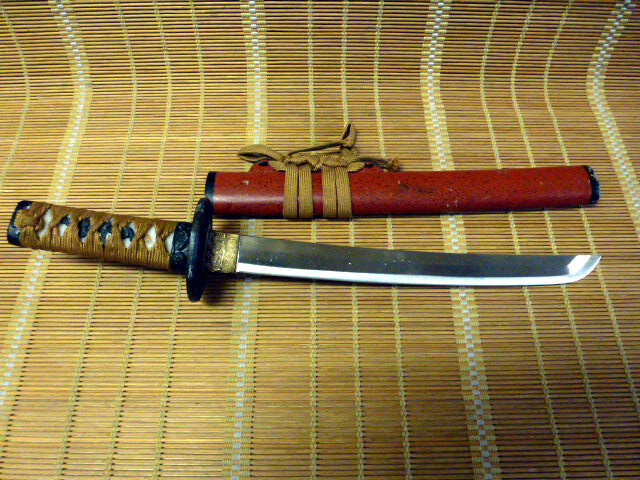 残欠その他まとめて!初心出し品　　太刀、刀、短刀、鍔、小柄笄、武具、小道具 刀装具の図柄／ホームメイト