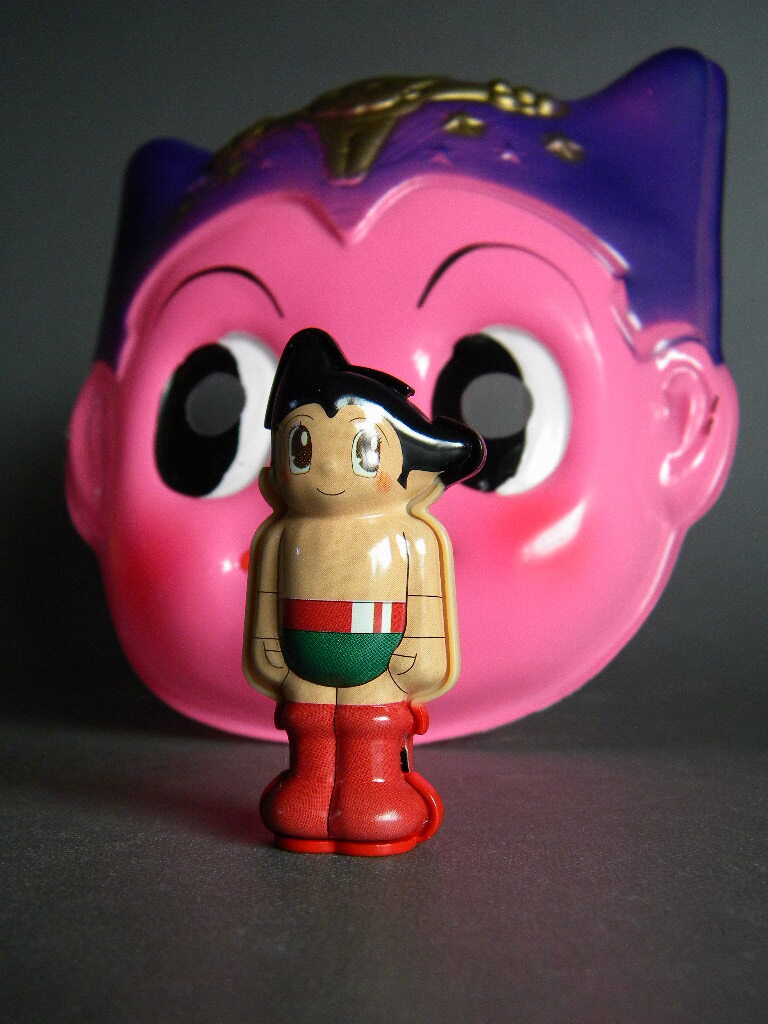 昭和レトロ❗鉄腕アトム　ブリキ光線銃(絶版/中古/日本製) Yahoo!オークション -「鉄腕アトム ブリキ」(その他) (ブリキ)の