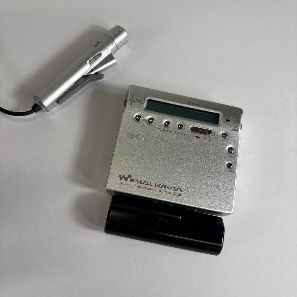 SONY MDレコーダー MZ-R900 動作品 乾電池ケース付き② SONY MDレコーダー MZ-R900 動作品 乾電池ケース付き② Amazon