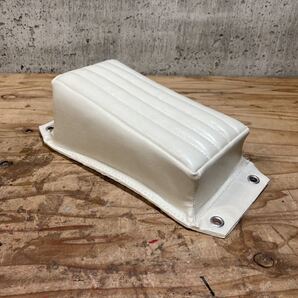 送料無料 ピリオンパッド OW 新品 スポーツスター パンヘッド ショベル ナックル ハーレー チョッパー sr ソロシート BATES ベイツ 8