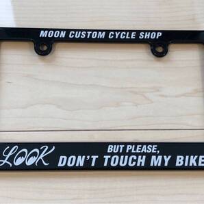 Look !! バイク用 ライセンスフレーム 二輪用 126cc~大型バイク mooneyes ムーンアイズ ナンバーフレーム 送料込み