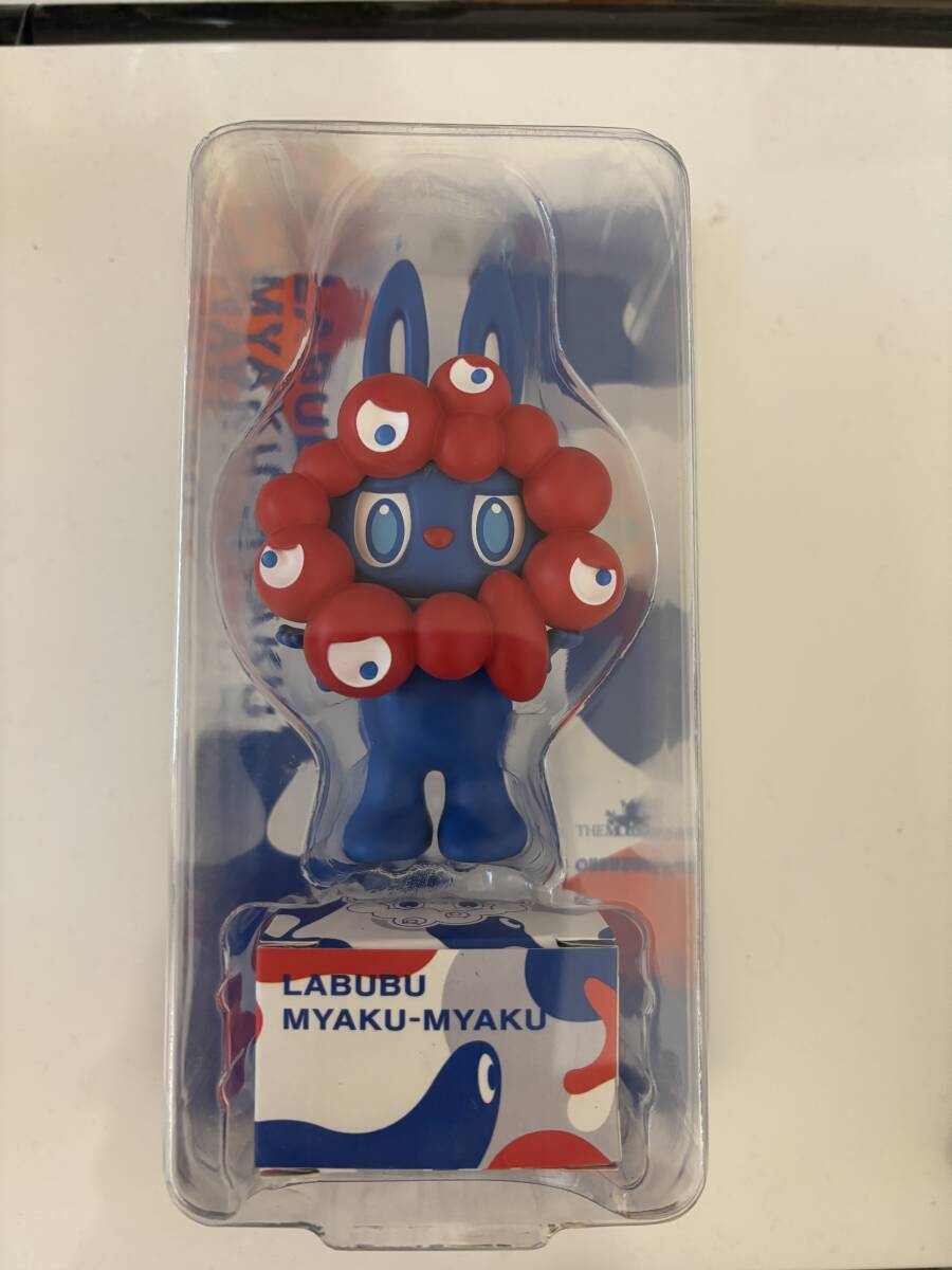 LABUBU MYAKU-MYAKUストラップ付フィギュア LABUBU MYAKU-MYAKU ストラップ付フィギュア 万博 ラブブ 限定