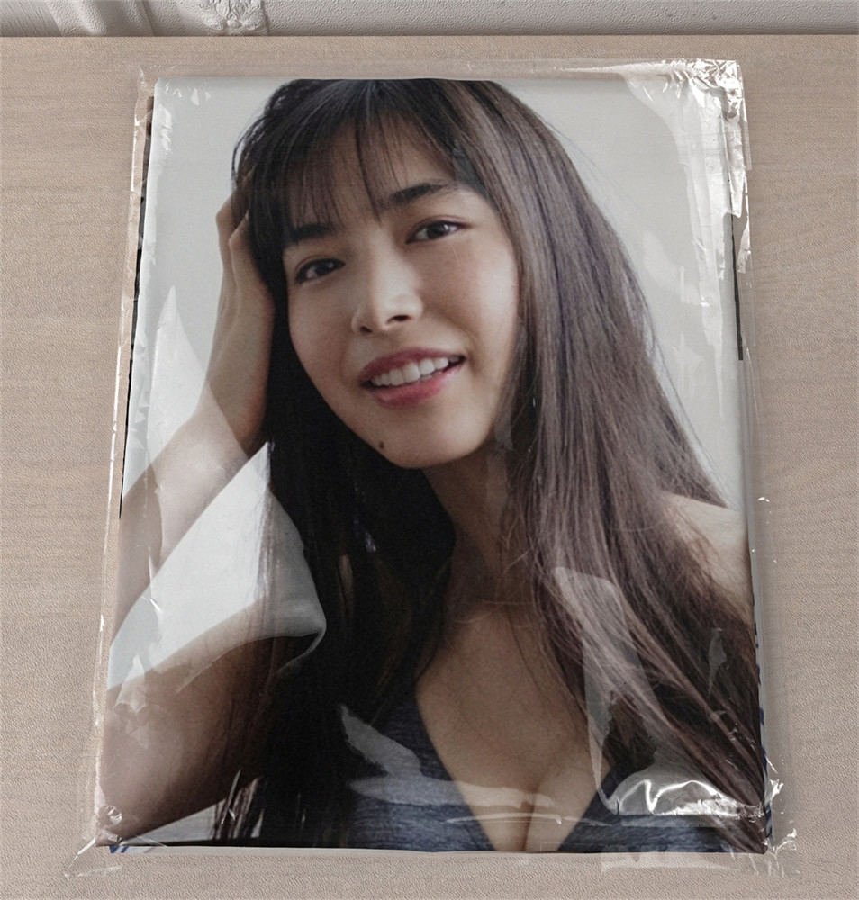 Yahoo!オークション -「井桁弘恵 サイン」の落札相場・落札価格