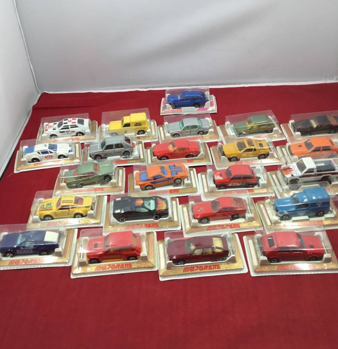 Yahoo!オークション -「マジョレットミニカー セット」の落札