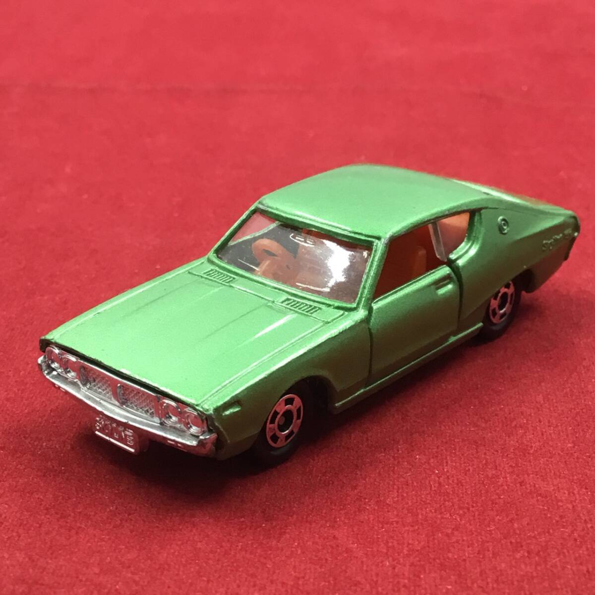 トミカ 黒箱 スカイラインHT 2000 GT−R レーシング 緑 日本製 トミカ 黒箱 スカイラインHT 2000 GT−R レーシング 緑 日本製