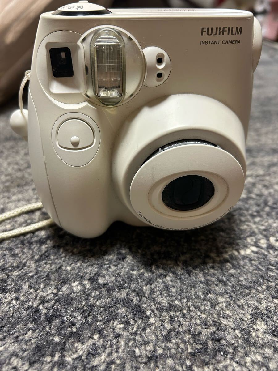 Polaroid Fujifilm instax mini 7台　ジャンク Polaroid Fujifilm instax mini 7台 ジャンク カメラ
