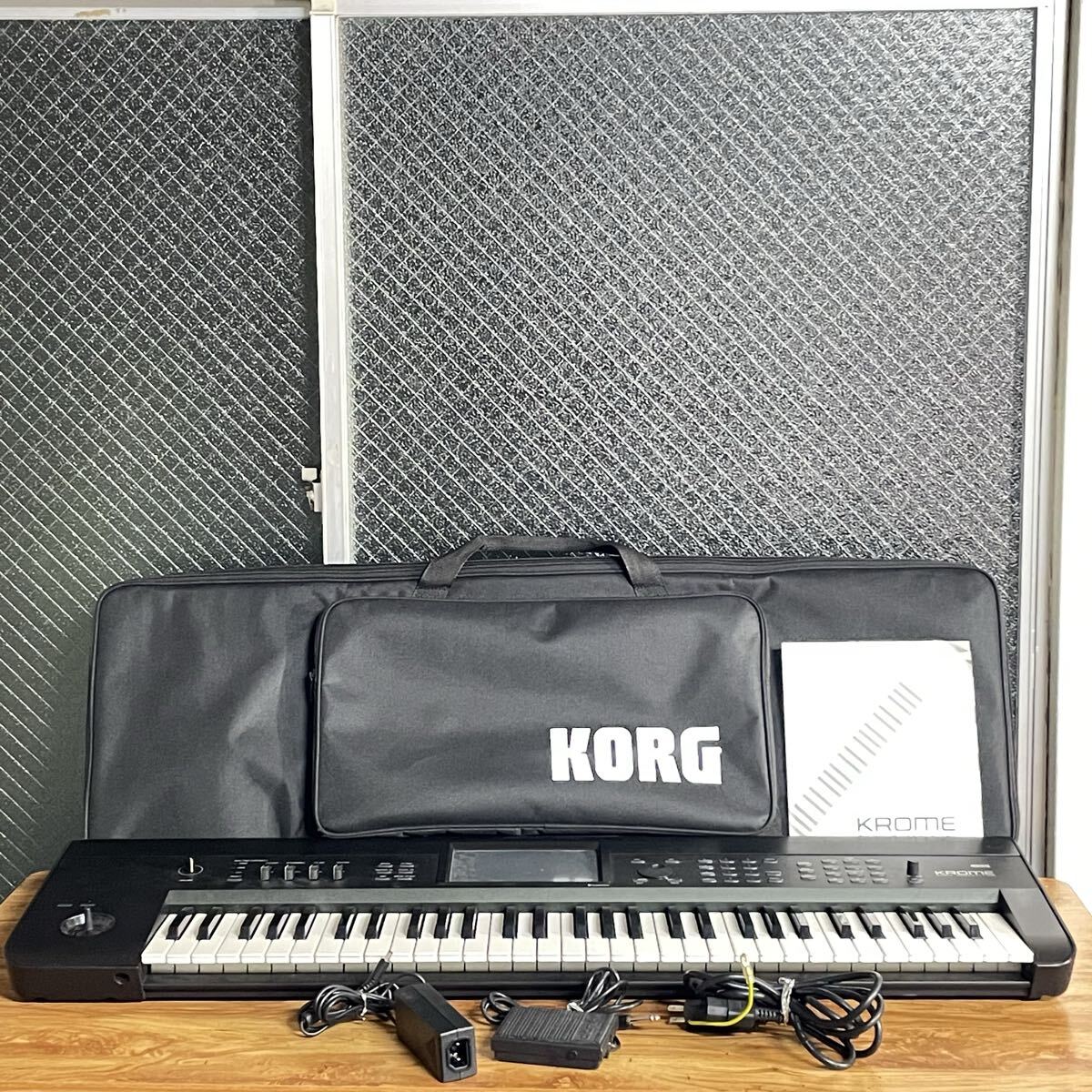 値下げ！KORG シンセサイザー KROME 61 純正新品ソフトケース付き Amazon.co.jp: KORG Keyboard Synthesizer KROME EX Chrome 61