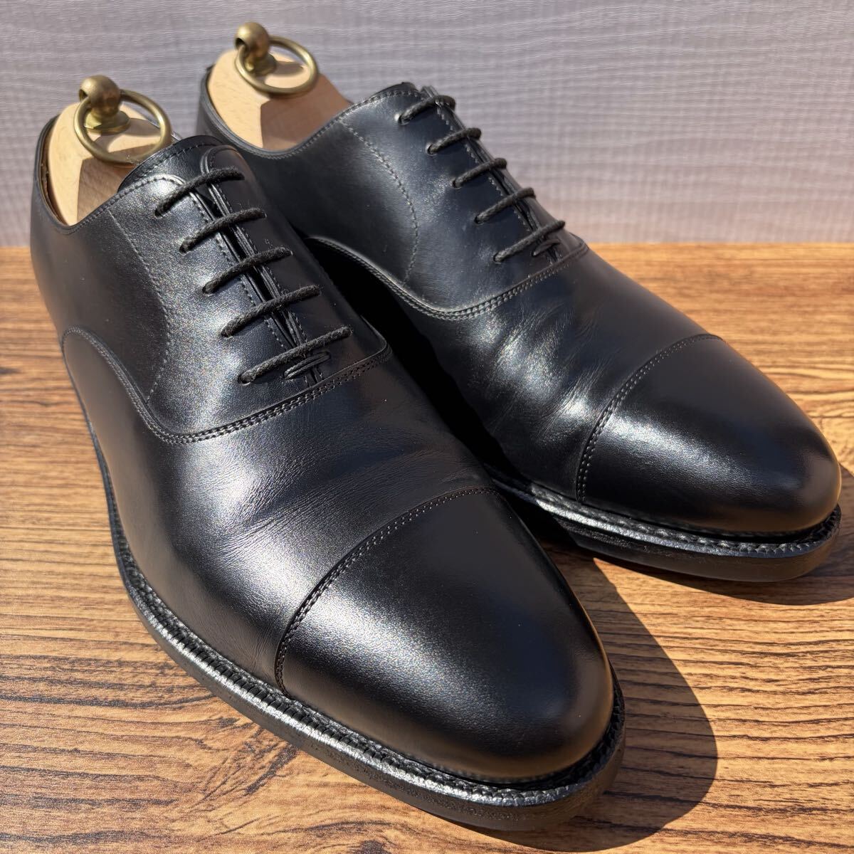 【数回着用程度・美品】 ジャランスリワヤ ストレートチップ 38 黒 革靴 2025年最新】Yahoo!オークション -ジャランスリウァヤ