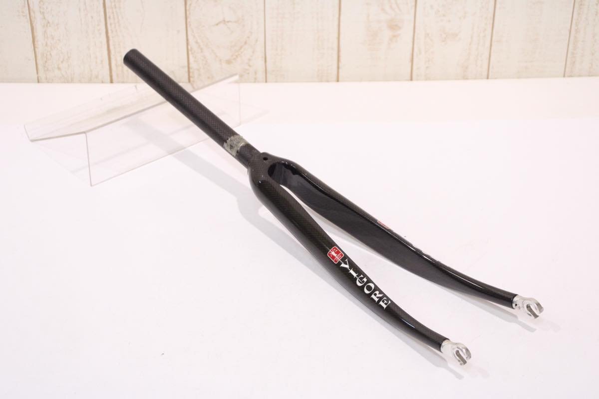 新品☆ クオータ フル カーボンフォーク 1-1/8,1-1/2 Taperd 1-1/8 to 1-1/2 Disc Tapered Carbon Fork (Thru Axle) | BY