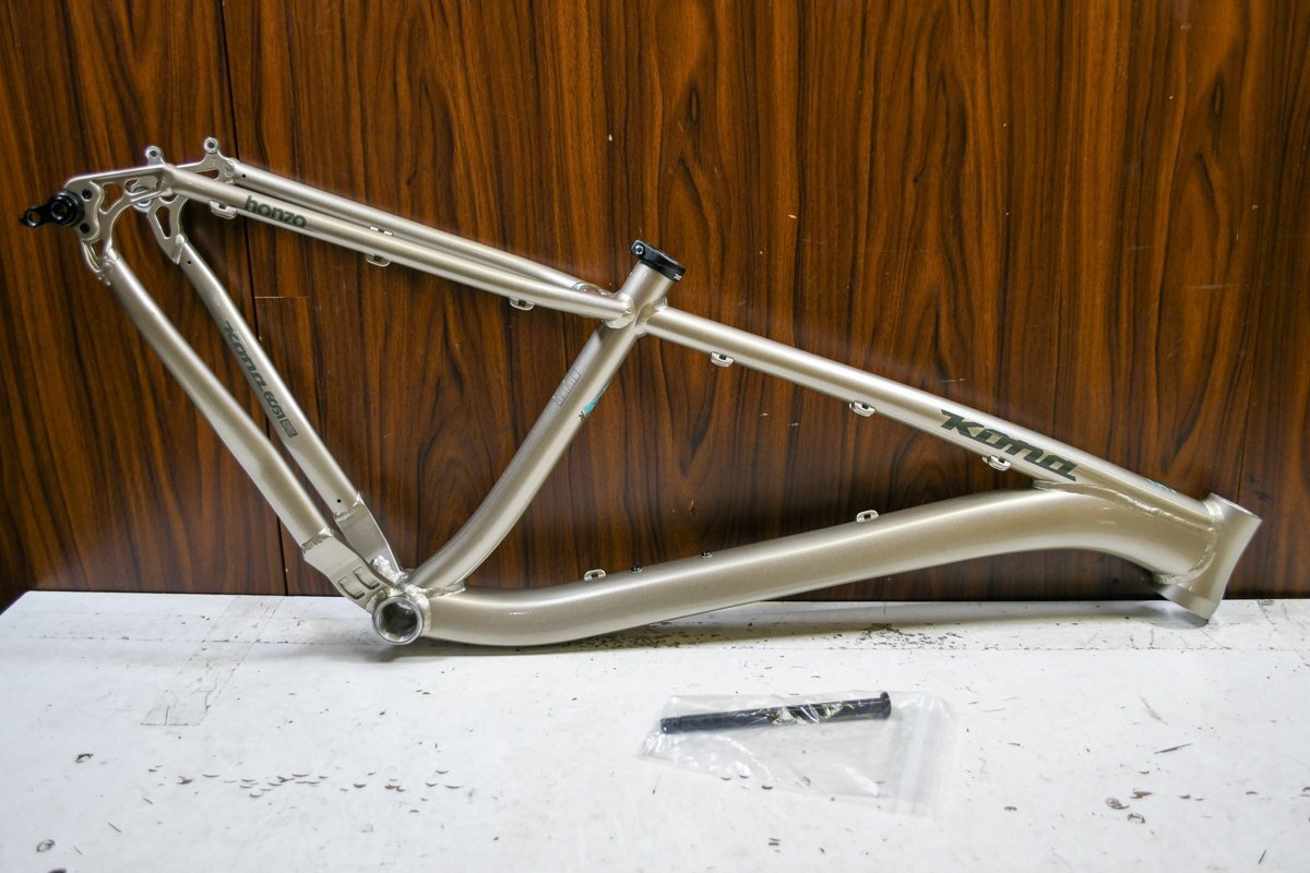 【美品】マウンテンバイクフレーム GT（ジーティー） 2017年モデル KARAKORAM COMP （カラコラム