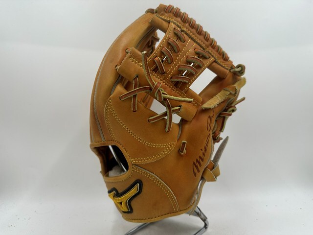 ミズノプロ 内野手用 美品 即戦力 2024モデル】ミズノプロ クラシック 硬式 グローブ グラブ 内