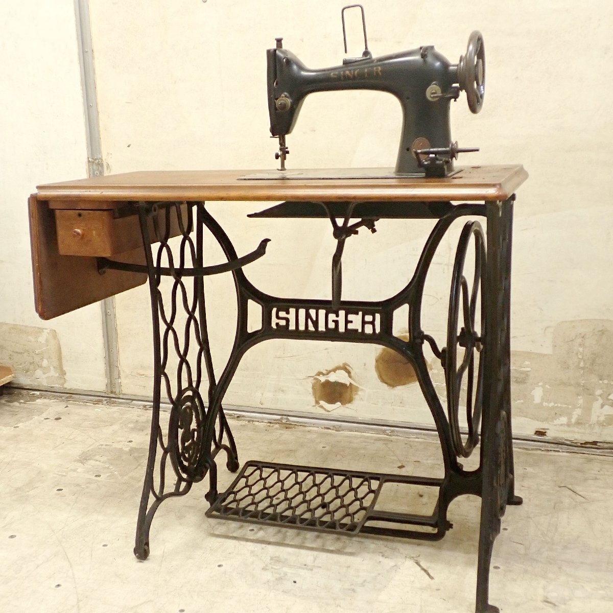 ＆激レア SPECIAL足踏みミシン ミシン脚 網目 古鉄 アンティーク 現状品 2025年最新】Yahoo!オークション -アンティーク足踏みミシン