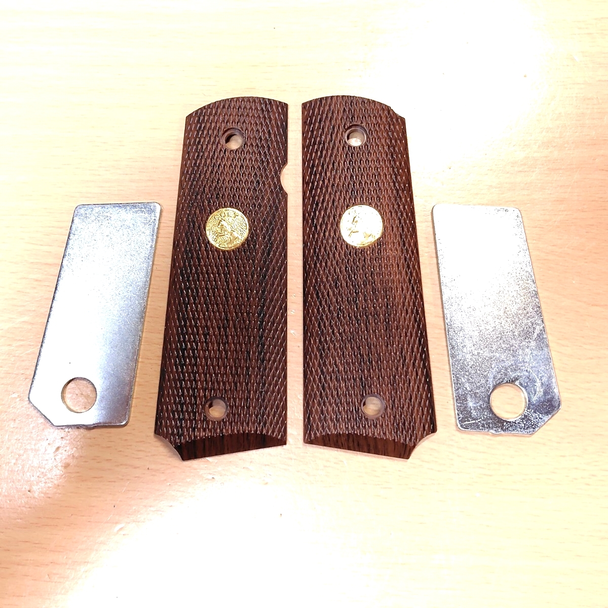 2025年最新】Yahoo!オークション -コルトガバメント グリップの