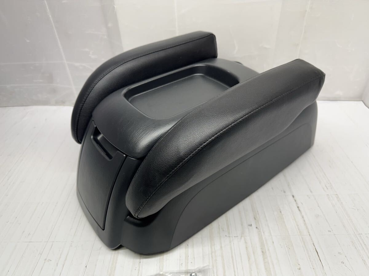 TOYOTA 200系ハイエース ナローボディ用 センターコンソール アームレス