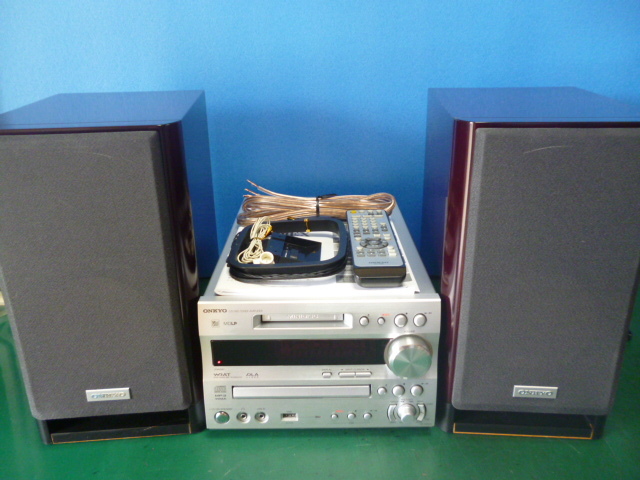ONKYO CD/MDプレイヤー　スピーカー　ミニコンポ c5d3efcf3c23ecebdafdd7adc21c3f
