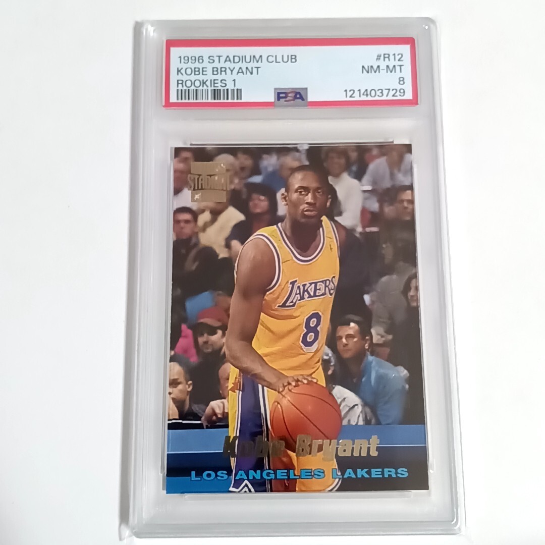 コービーブライアントカード3枚組 NBAカードコービー希少品 NBA カード コービーブライアント
