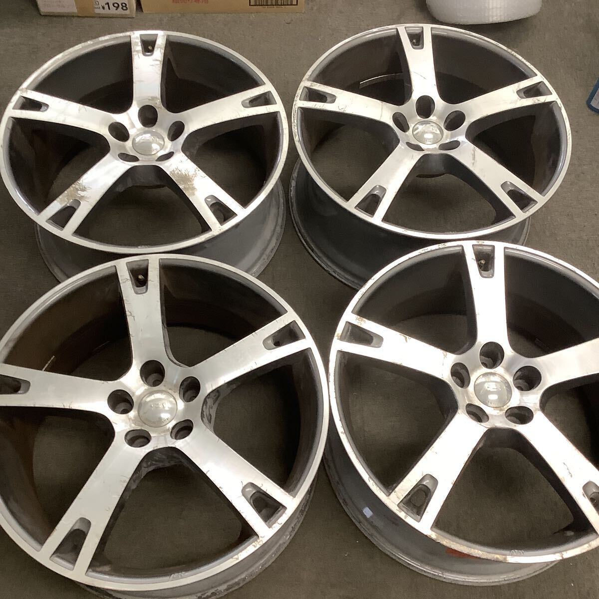 ABT TYPE Z 4本セット 8J 18インチ +45 5H/112 VW ゴルフ AUDIに