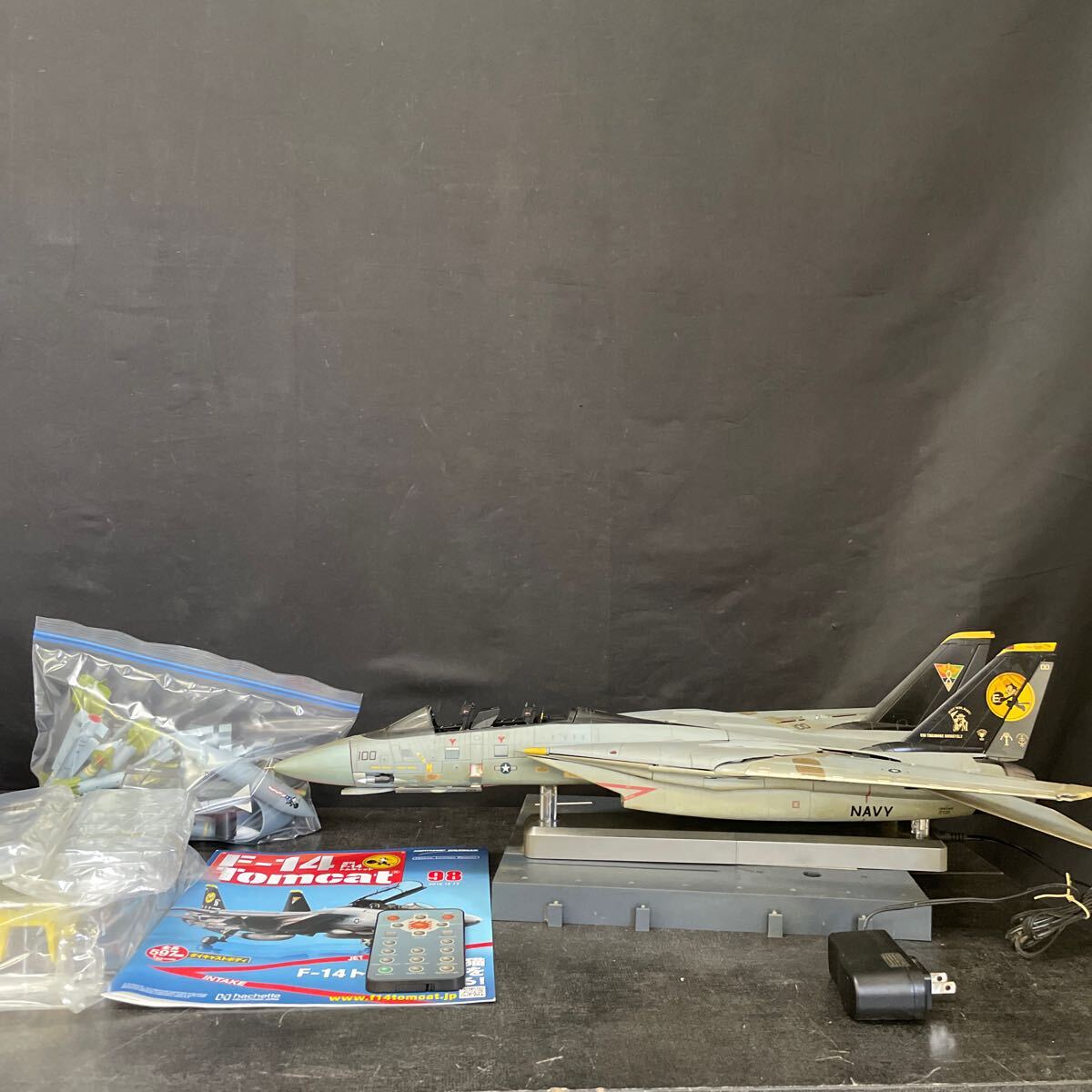 Yahoo!オークション -「f-14 トムキャット 完成品」の落札相場
