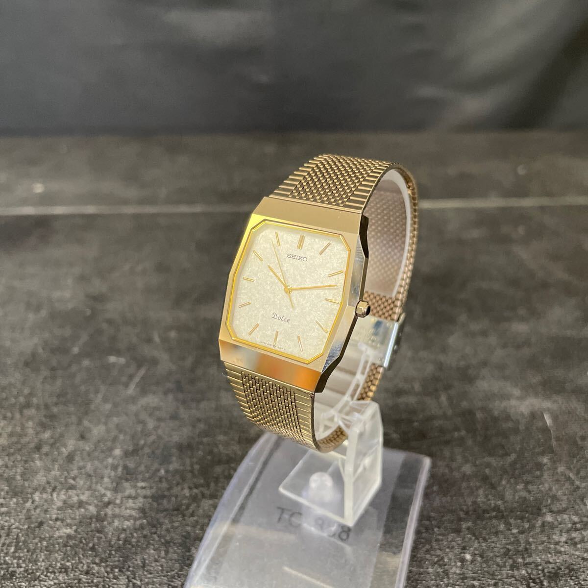 Ⴤ1263 ꕤ美品 SEIKO アナデジ 腕時計 ゴールド スクエア 3針 SEIKO - SEIKOスクエア文字盤ゴールド腕時計の通販 by vintage