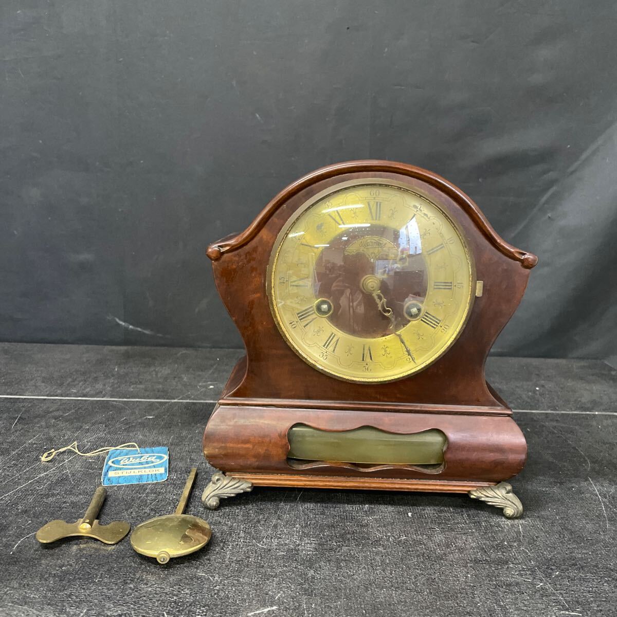 イギリス　ヴィンテージ　アンティーク　ゼンマイ式　置時計　かわいいドワーフ イギリス ヴィンテージ アンティーク ゼンマイ式 置時計