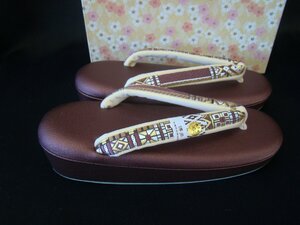 時代屋 新品 L寸 小豆色 博多織 帯地 クッション 草履 Zs986