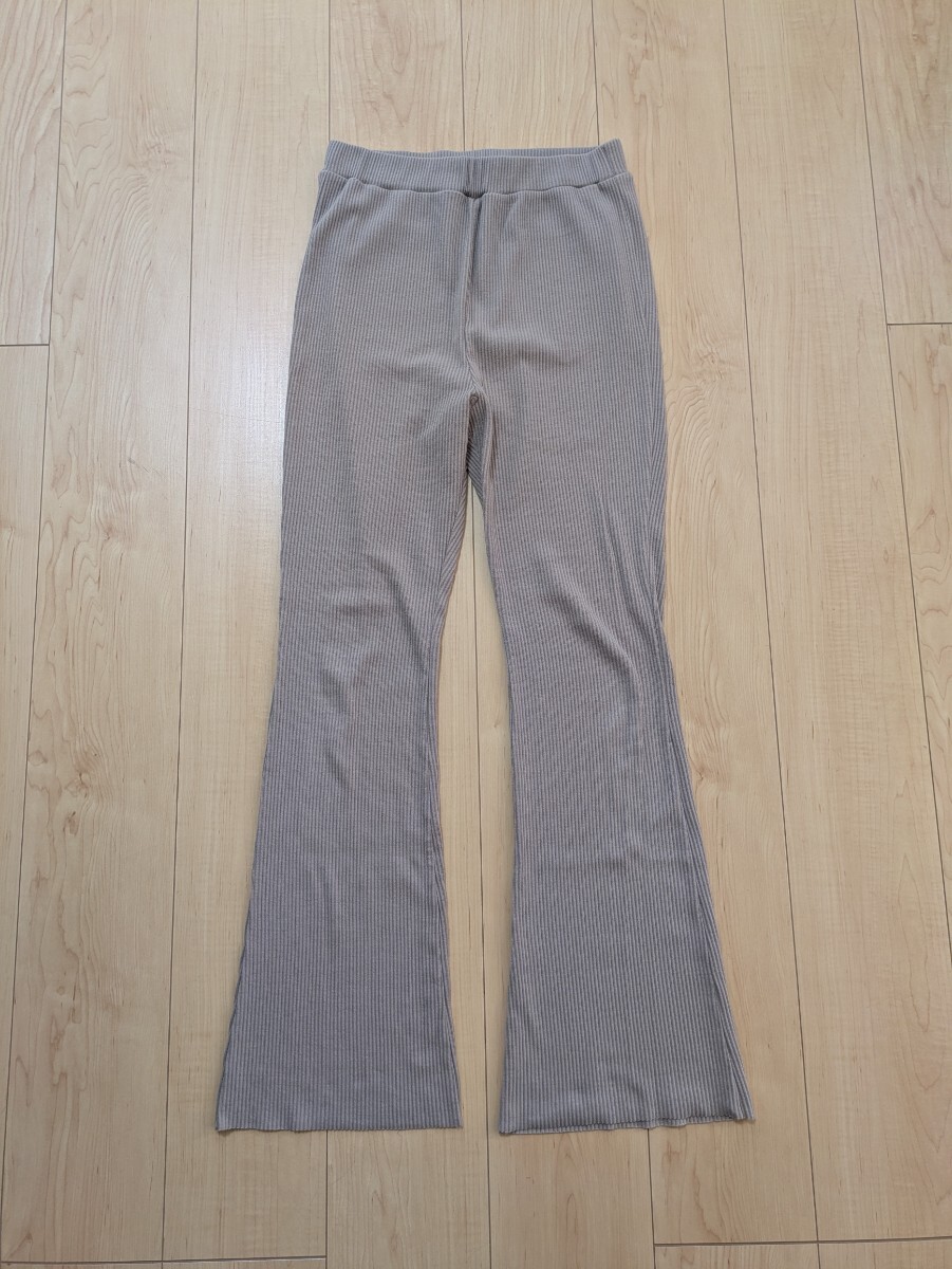 Mサイズ　リブパンツ　フレアパンツ　ブラウンベージュ