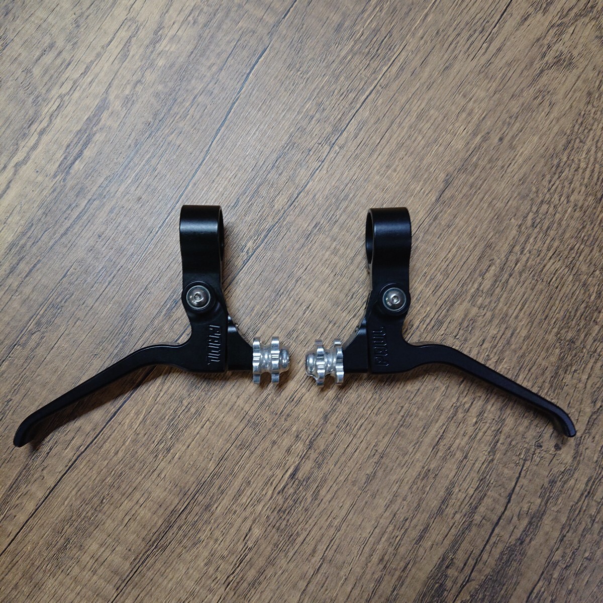 PAUL 2本引きブレーキレバー中古美品 ビアンキmoulton ピストBS PAULの2本引きレバー。 - BLUE LUG STAFF REVIEW | 自転車店