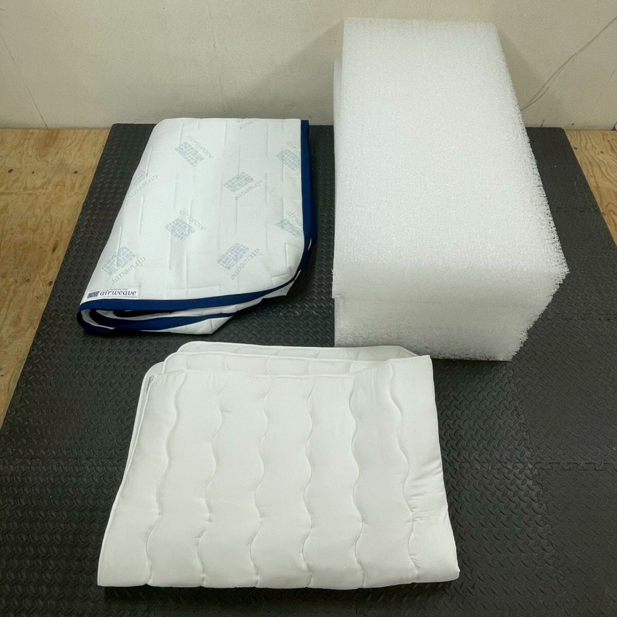 エアウィーヴ　スマート　ダブルサイズ　の中古品 エアウィーヴ スマートZ01 ( シングル ) 折りたたみマットレス 三