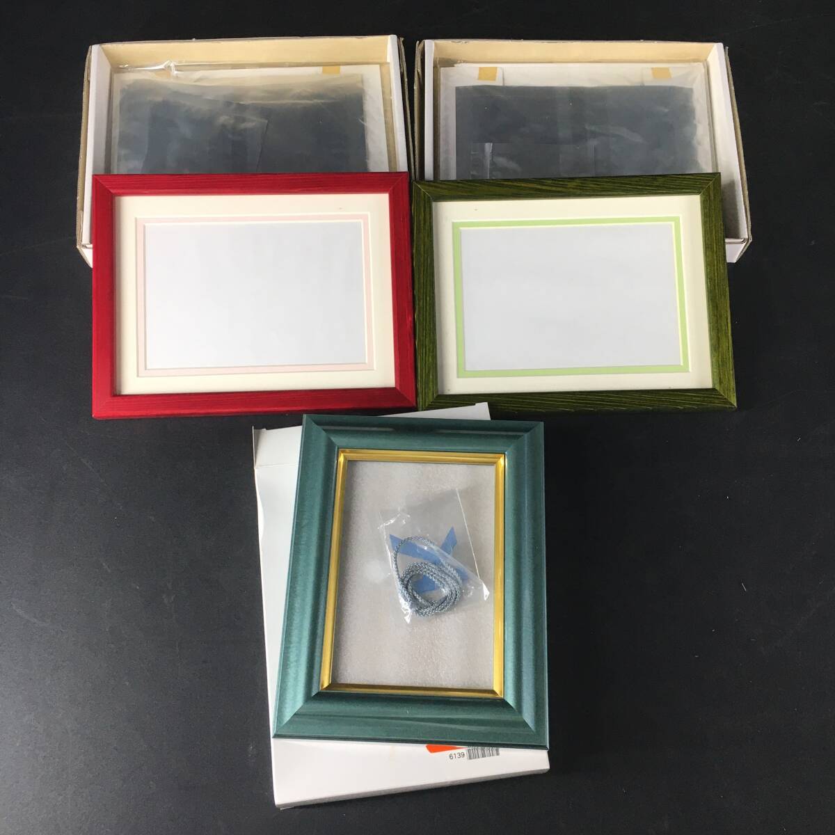 書道額縁 絵画額縁 フレーム セット 賞状額縁 まとめ売り 最終値下げ 楽天市場】賞状額縁 金雲 八○サイズ（379×294mm） 前面UVカット