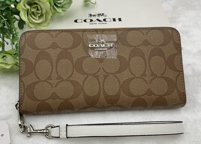 COACH コーチ長財布　新品・未使用 2025年最新】コーチ 長財布の商品一覧 | おしゃれで使いやすい