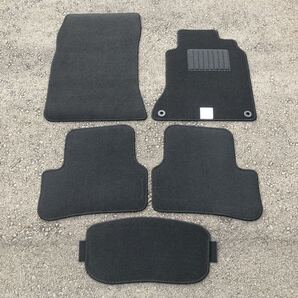 ■送料無料■メルセデスベンツ CLAクラス C117 黒無地 ブラック フロアマット 日本産 新品 輸入車(年式:H25年7月~H31年8月)