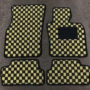 ■送料無料■MINI BMW ミニクーパー F56 3ドア/ワン共通 チェックイエロー 黄黒 フロアマット 日本産 新品(年式:H26年4月~現行)