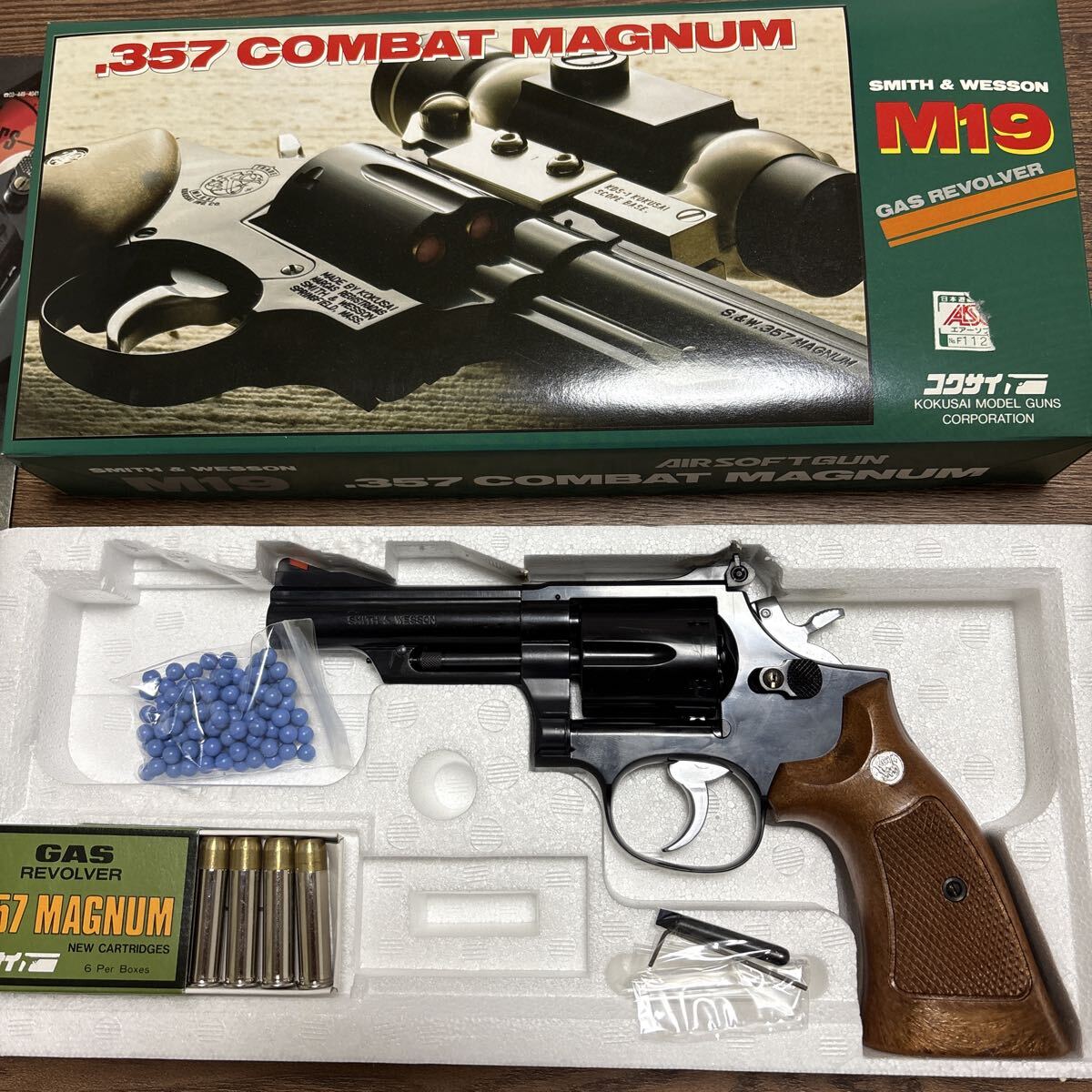 コクサイ　M19 コンバットマグナム　4インチ　未発火　美品です コクサイ M19 コンバットマグナム 4インチ 未発火 美品です