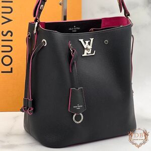 ルイヴィトン ロックミー バケット ショルダー ワンショルダー ブラック ピンク Louis Vuitton レディース バッグ 鑑定済 正規品 Auth