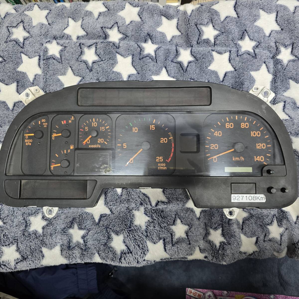 いすゞジェミニコンソールボックス用メーター 画像 No.4⁄17] いすゞ・ジェミニ（初代） 日本メーカーのクルマづくり