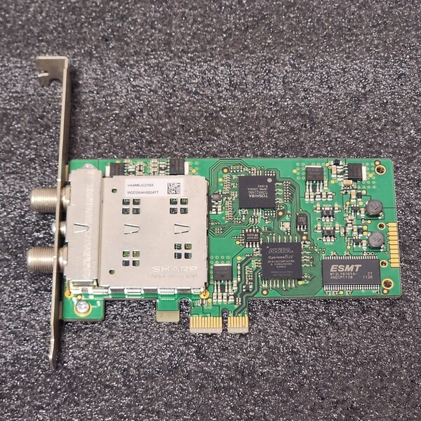 【送料無料】アースソフト EARTH SOFT PT3 Rev.A TVチューナーカード PCIExpress×1 動作確認済み PCパーツ