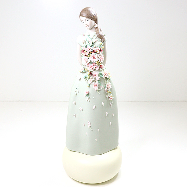 2025年最新】Yahoo!オークション - リヤドロ(西洋陶磁 陶芸)の