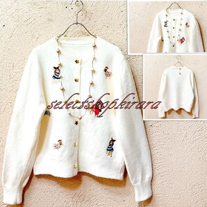 2025新作☆ふんわり柔らか☆犬刺繍ニットカーディガン☆F/オフ白