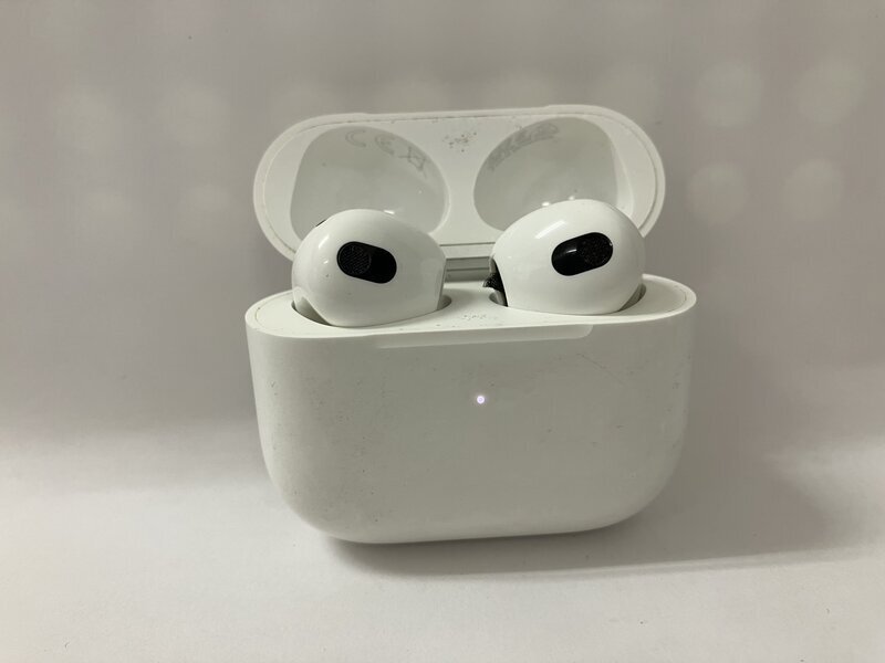 新品未使用AirPods 第3世代 Apple ☆【保証未開始・未開封】国内正規品Apple AirPods （第3