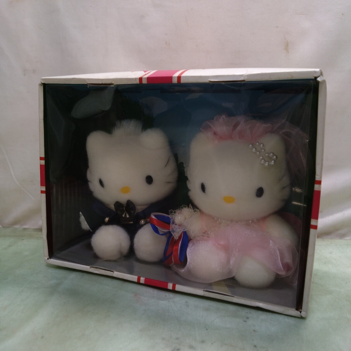 Yahoo!オークション -「ハローキティダニエルウェディング」の落札相場