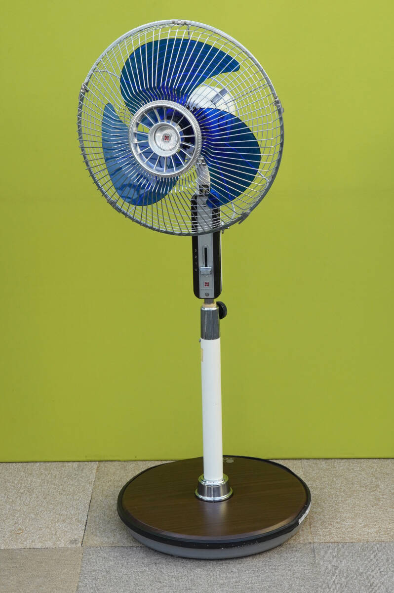 青いスタンド型扇風機　レトロ　昭和レトロ　当時の箱付き Yahoo!オークション -「レトロ昭和扇風機」の落札相場・落札価格