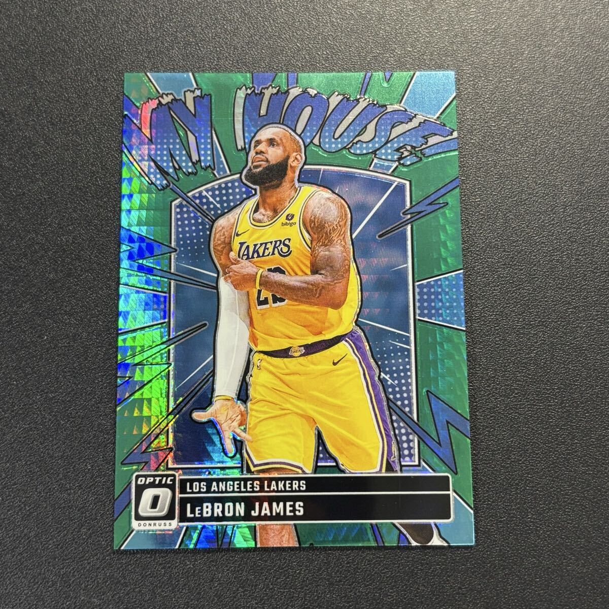 レブロン・ジェームズカード Topps Japan on X