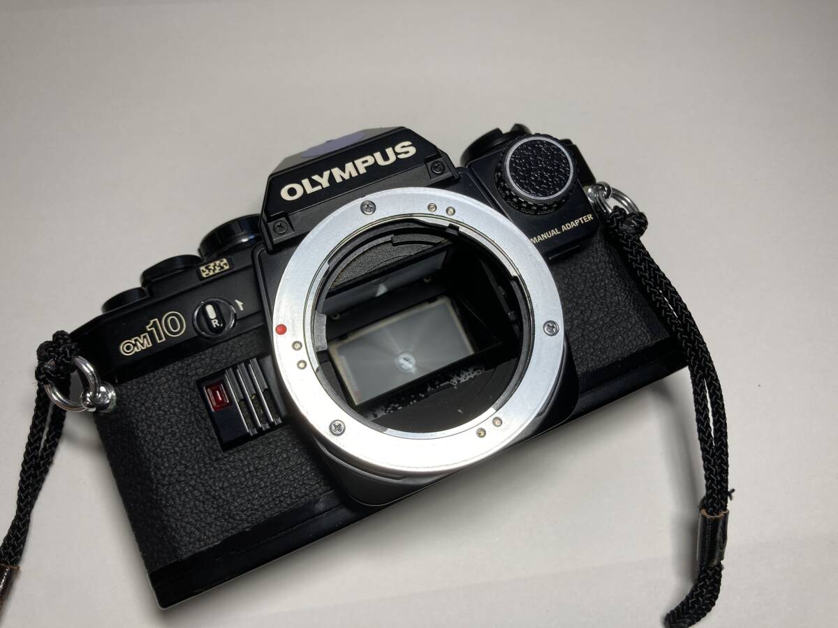 OLYMPUS OM10ブラックボディ　ジャンク品 OLYMPUS オリンパス OM10 ブラック 一眼レフ フィルムカメラ