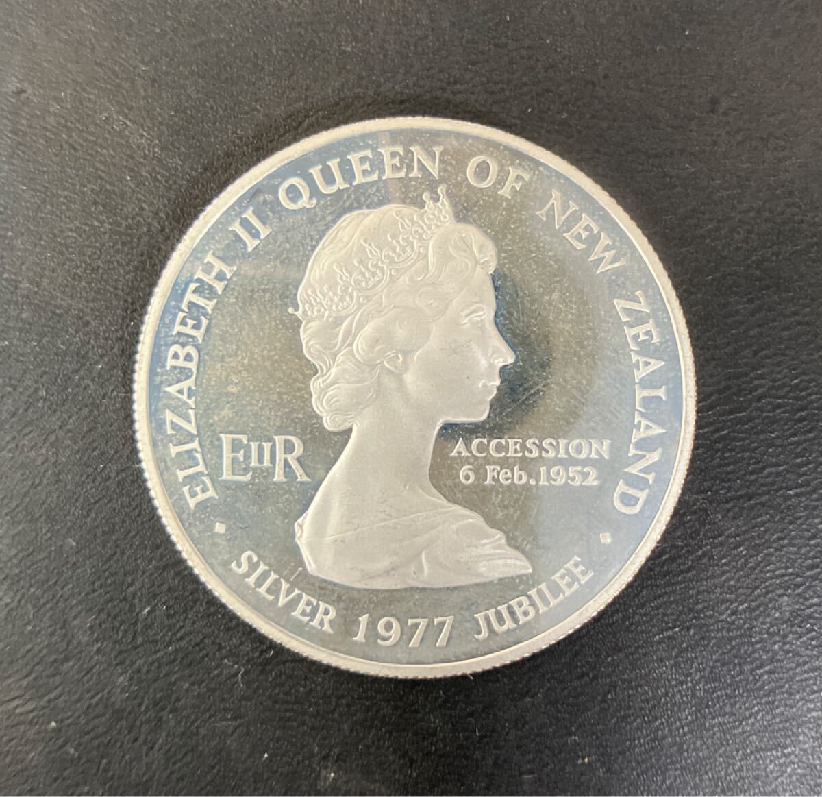 Yahoo!オークション -「エリザベス2世 1977」(貨幣) の落札相場・落札価格