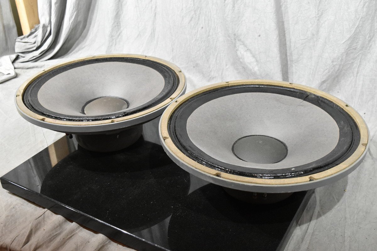 JBL 130A ユニットペア。動作品、16Ω JBL 130A ユニットペア。動作品、16Ω JBL 130A Pair Woofer Unit Very