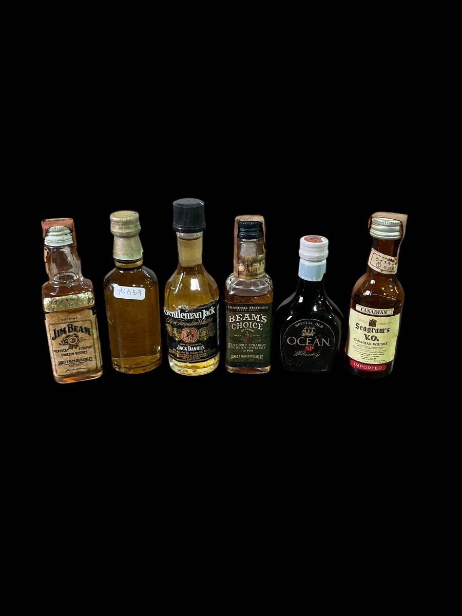【未開封】ウイスキーミニボトル☆２１本セット☆古酒 未開封】ウイスキーミニボトル☆21本セット☆古酒