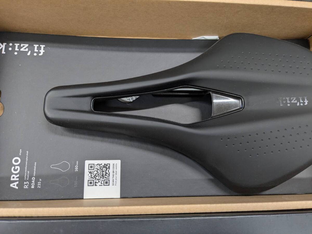 【新品　未使用】サドル　Fizik fizikサドル入荷しました！ | Climb cycle sports