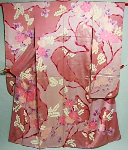 ■黒猫■★美品★振袖　　花模様・　正絹　仕立て上がり★■