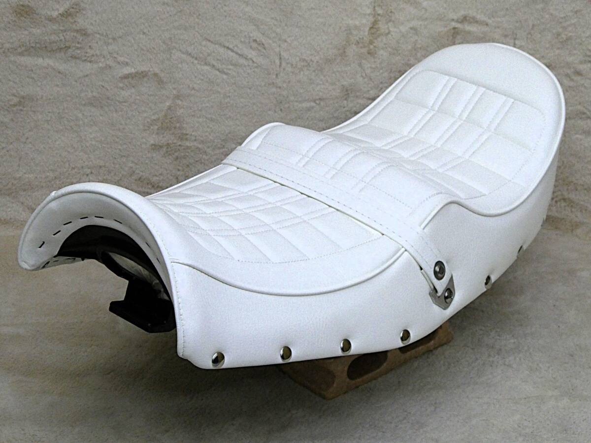 (旧)CB400F ヨンフォア チョビ三段シート CB400F チョビ三段シート ヨンフォア